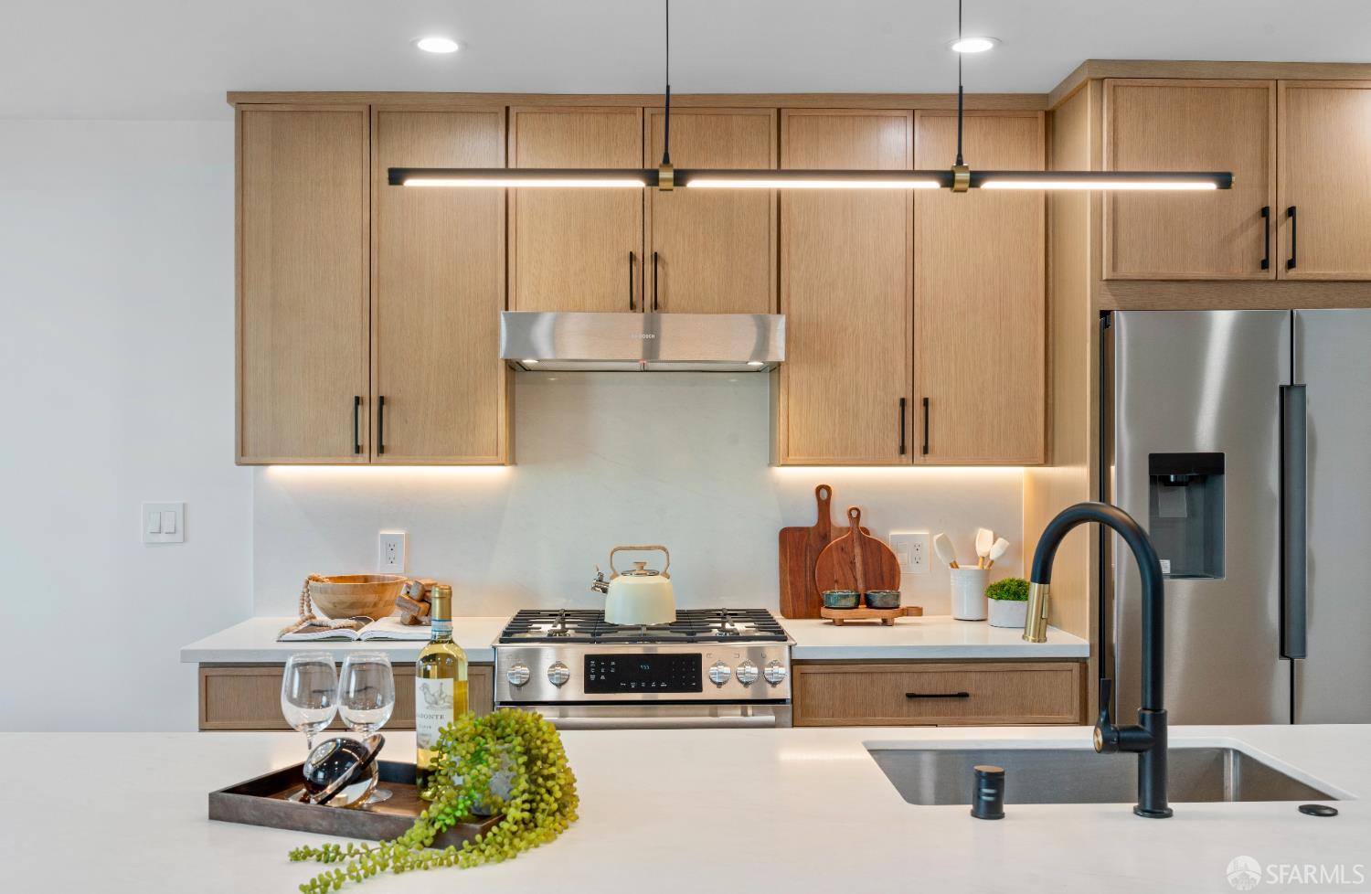 Detail Gallery Image 7 of 54 For 55 Jules Ave, San Francisco,  CA 94112 - 3 Beds | 3 Baths