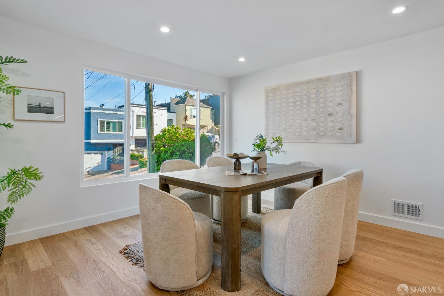 Detail Gallery Image 13 of 54 For 55 Jules Ave, San Francisco,  CA 94112 - 3 Beds | 3 Baths