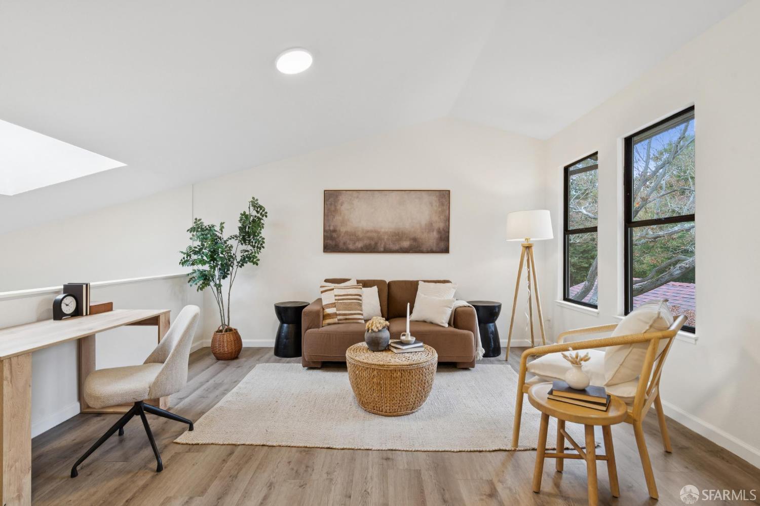 Detail Gallery Image 13 of 29 For 111 N Villa Way, Walnut Creek,  CA 94595 - 2 Beds | 2 Baths