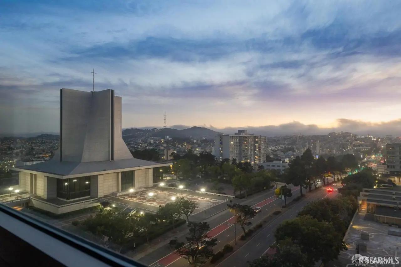 Detail Gallery Image 21 of 22 For 1388 Gough St #1201,  San Francisco,  CA 94109 - 2 Beds | 2 Baths