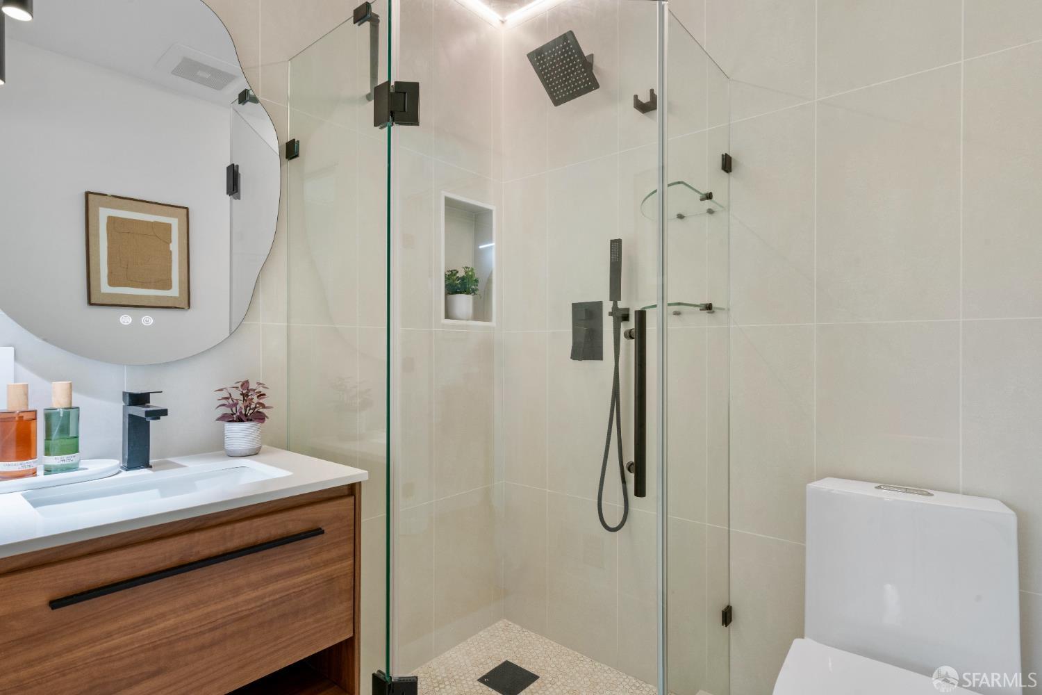 Detail Gallery Image 23 of 54 For 55 Jules Ave, San Francisco,  CA 94112 - 3 Beds | 3 Baths