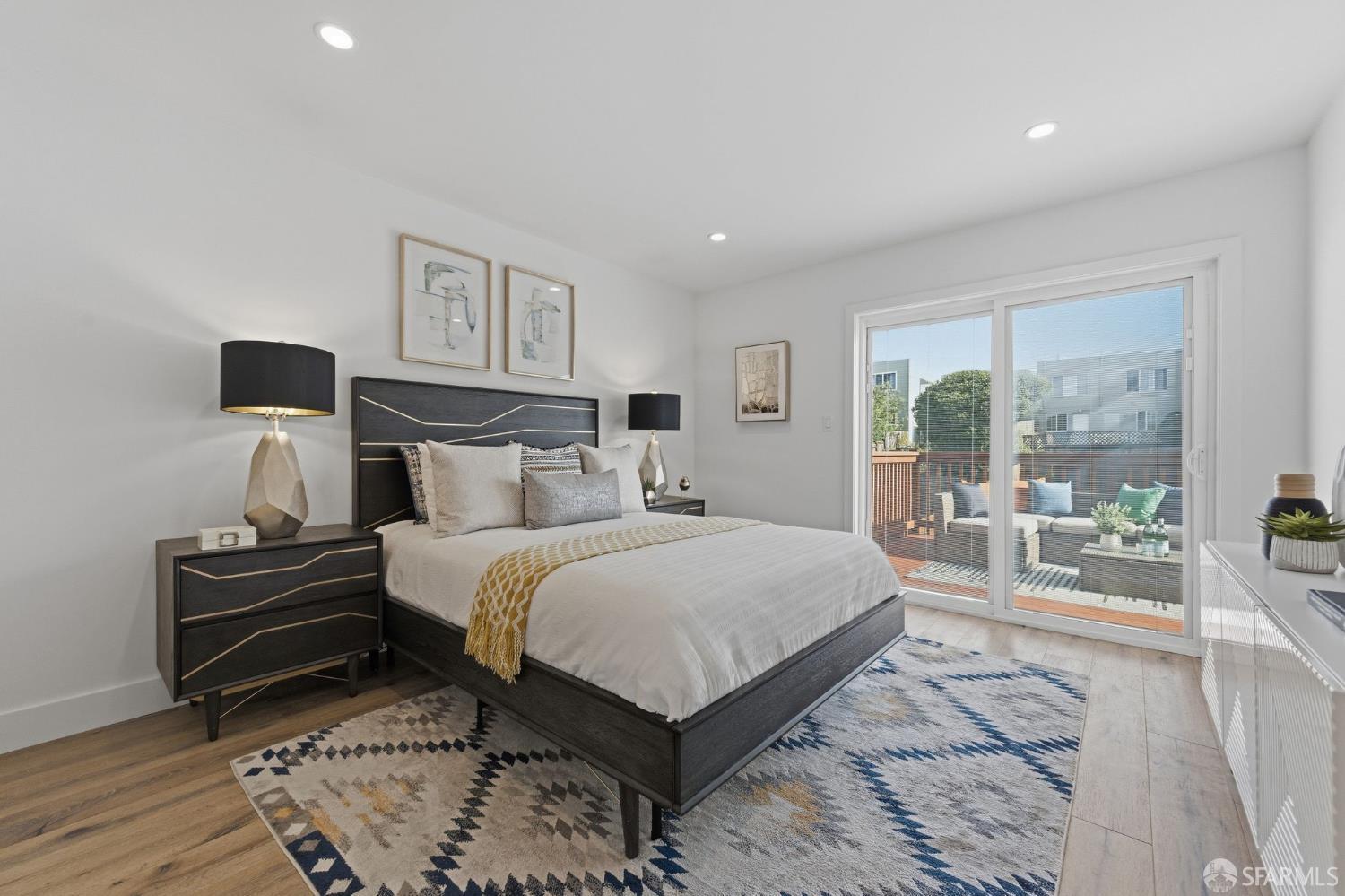 Detail Gallery Image 13 of 31 For 1822 27th Ave, San Francisco,  CA 94122 - 4 Beds | 4 Baths