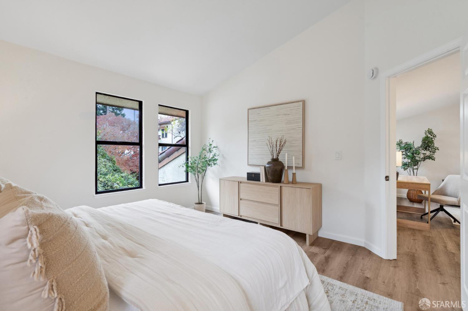 Detail Gallery Image 18 of 29 For 111 N Villa Way, Walnut Creek,  CA 94595 - 2 Beds | 2 Baths