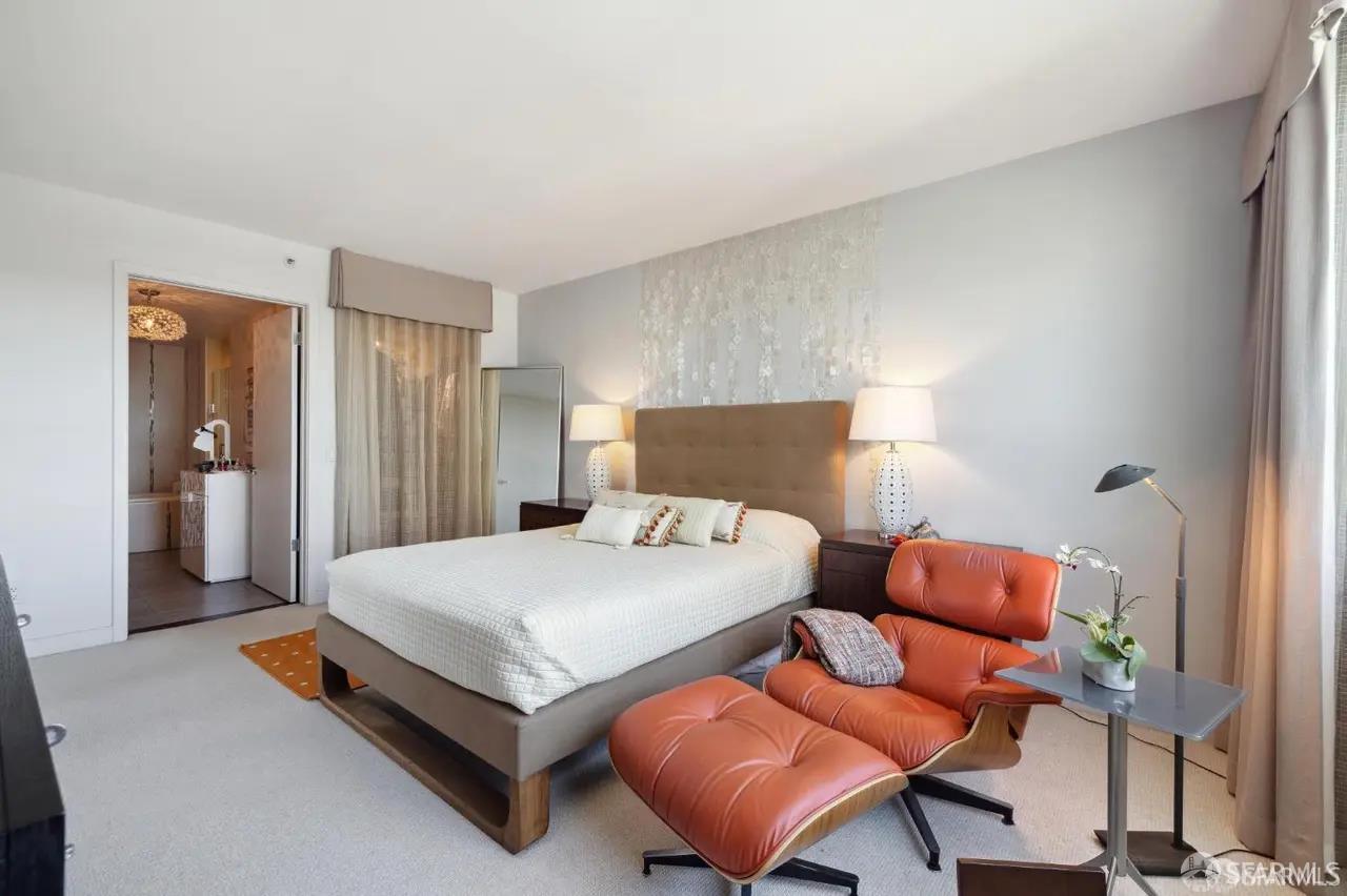 Detail Gallery Image 11 of 22 For 1388 Gough St #1201,  San Francisco,  CA 94109 - 2 Beds | 2 Baths