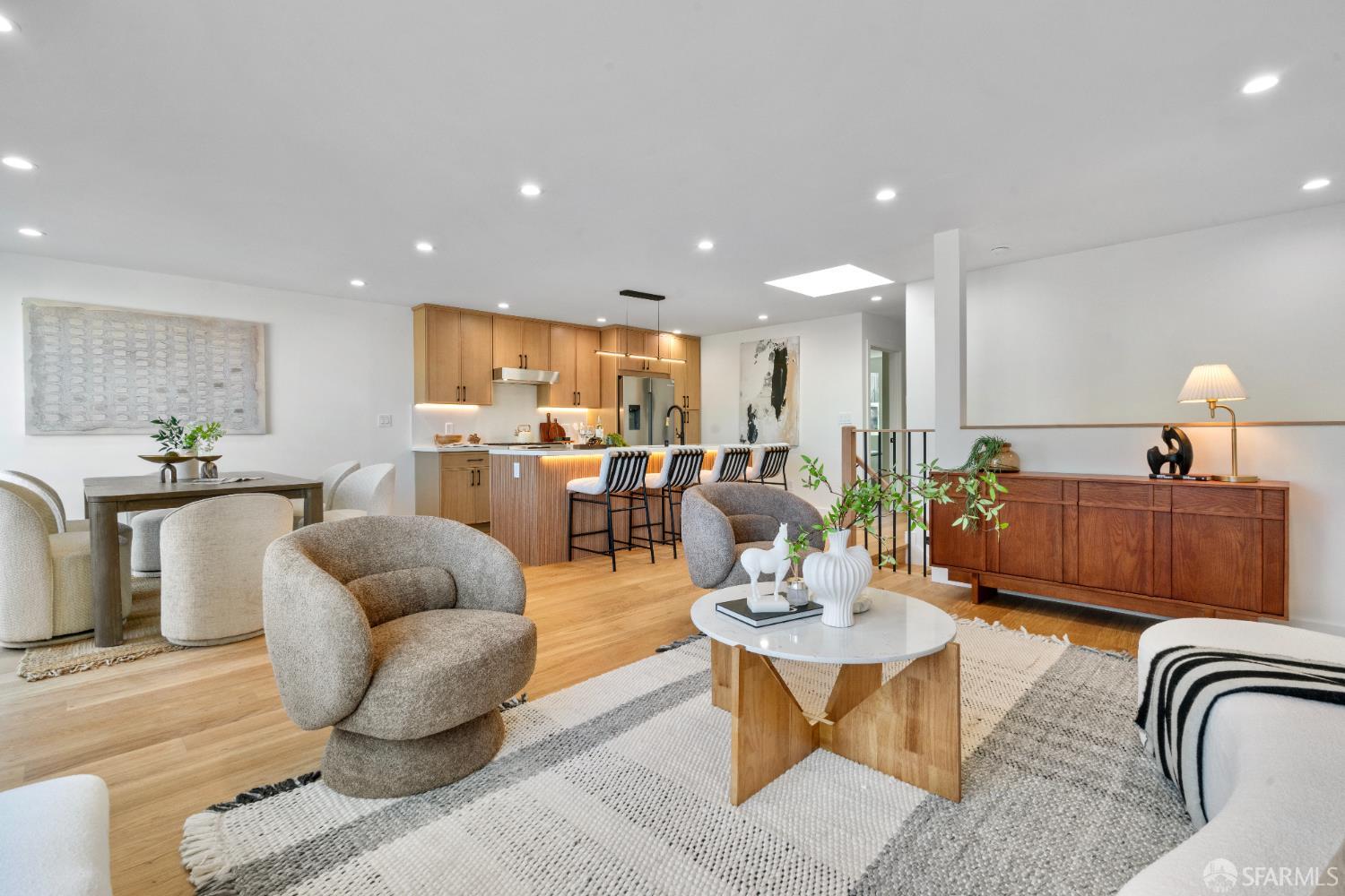 Detail Gallery Image 8 of 54 For 55 Jules Ave, San Francisco,  CA 94112 - 3 Beds | 3 Baths