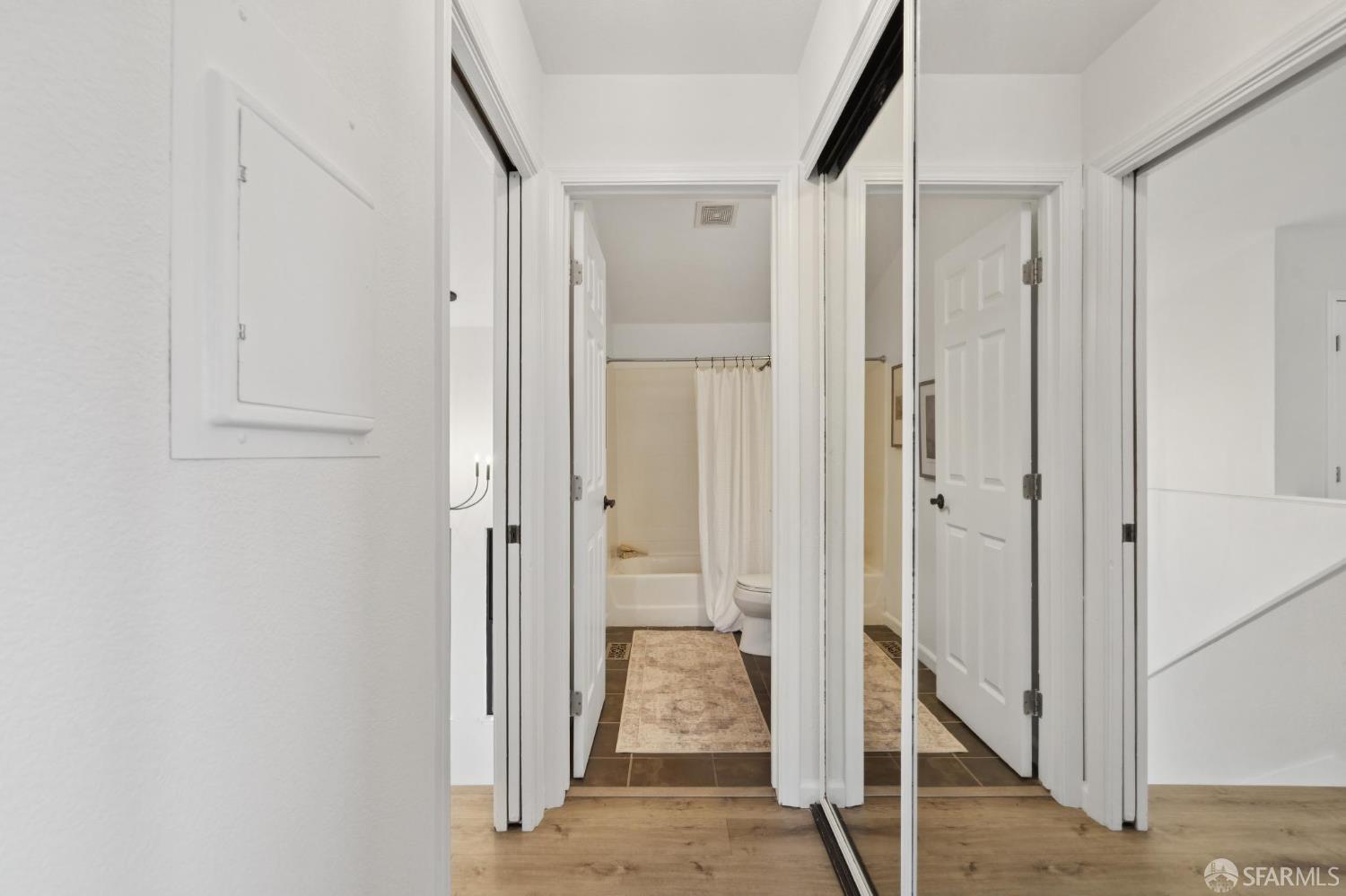 Detail Gallery Image 19 of 29 For 111 N Villa Way, Walnut Creek,  CA 94595 - 2 Beds | 2 Baths