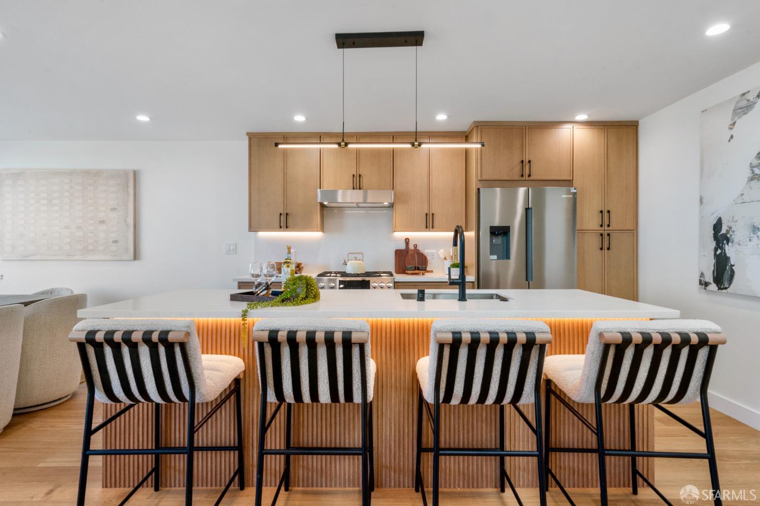 Detail Gallery Image 9 of 54 For 55 Jules Ave, San Francisco,  CA 94112 - 3 Beds | 3 Baths