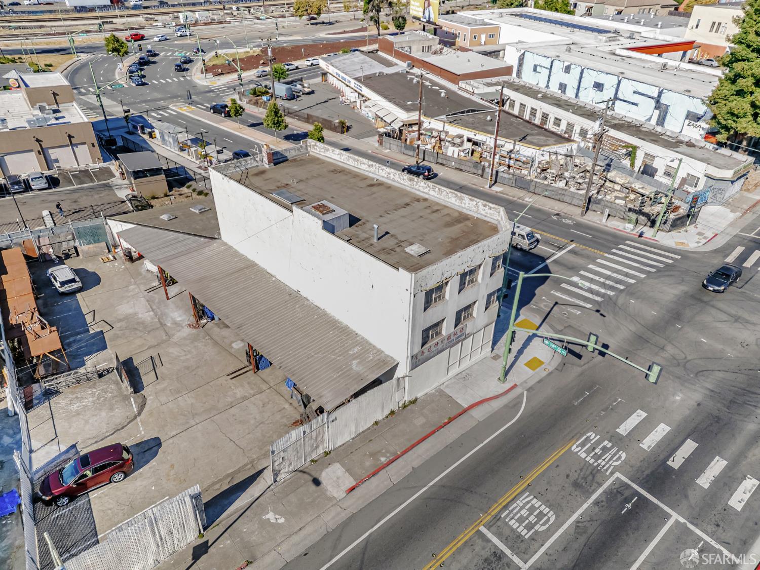 Detail Gallery Image 27 of 37 For 1401 International Blvd, Oakland,  CA 94132 - – Beds | – Baths