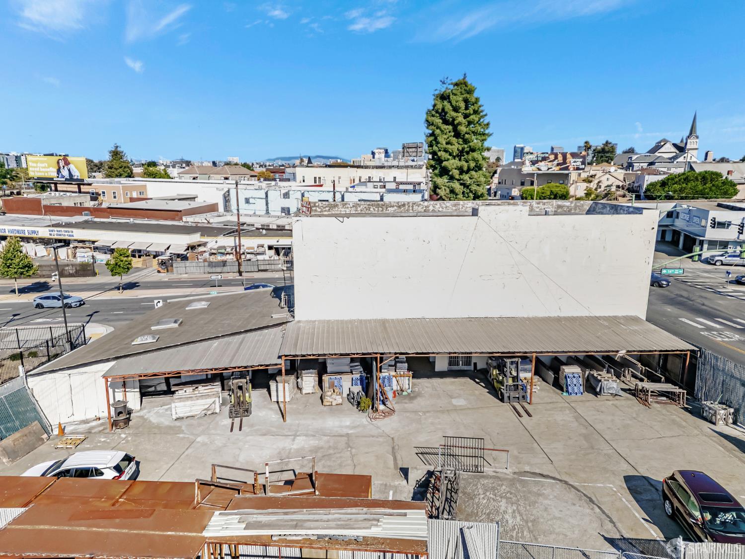 Detail Gallery Image 5 of 37 For 1401 International Blvd, Oakland,  CA 94132 - – Beds | – Baths