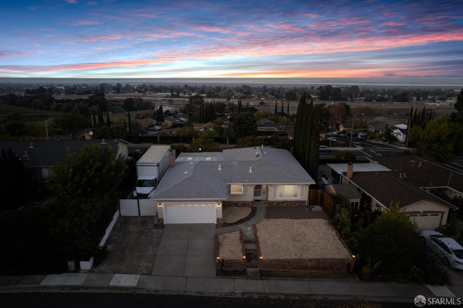 Front Image Thumbnail for SF425092657