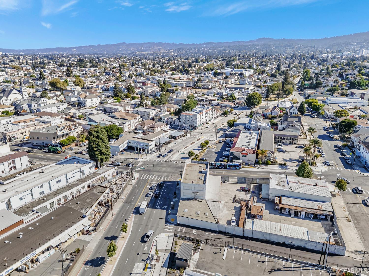 Detail Gallery Image 35 of 37 For 1401 International Blvd, Oakland,  CA 94132 - – Beds | – Baths