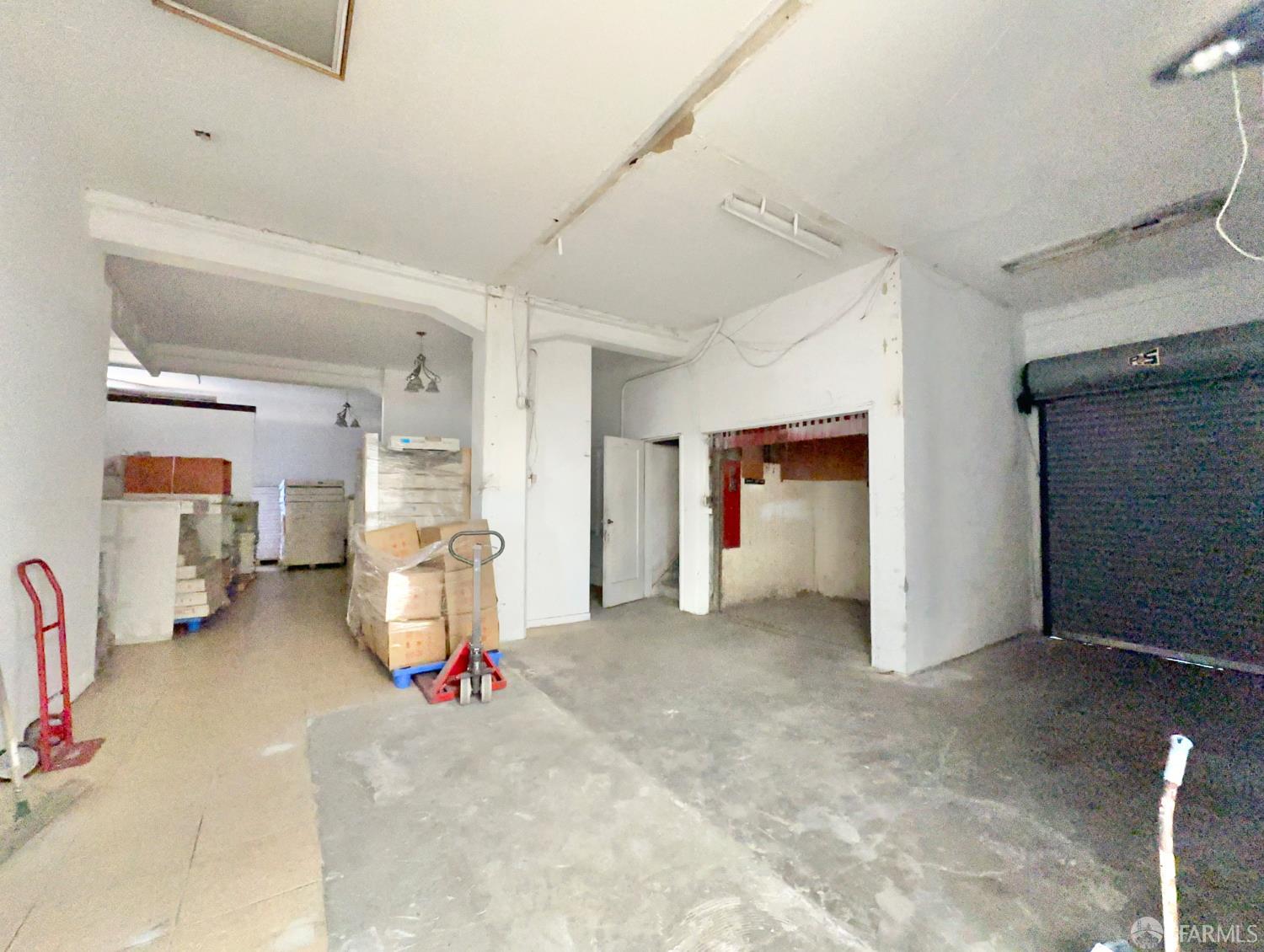 Detail Gallery Image 19 of 37 For 1401 International Blvd, Oakland,  CA 94132 - – Beds | – Baths