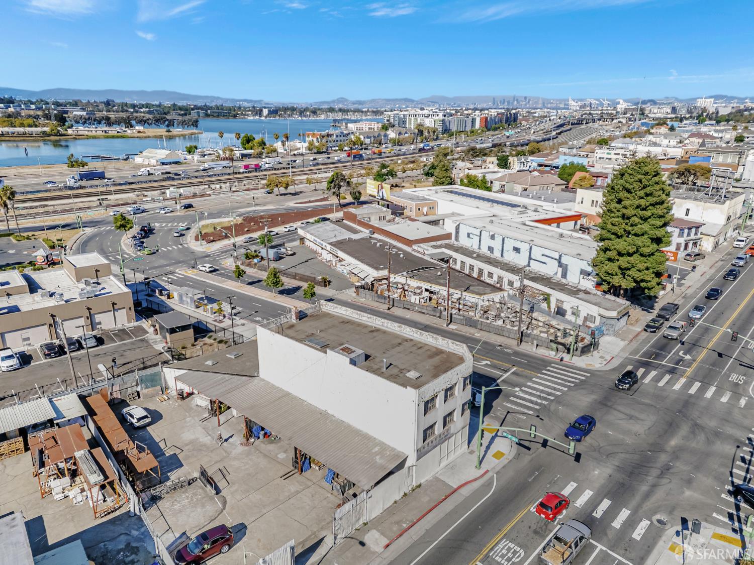 Detail Gallery Image 31 of 37 For 1401 International Blvd, Oakland,  CA 94132 - – Beds | – Baths