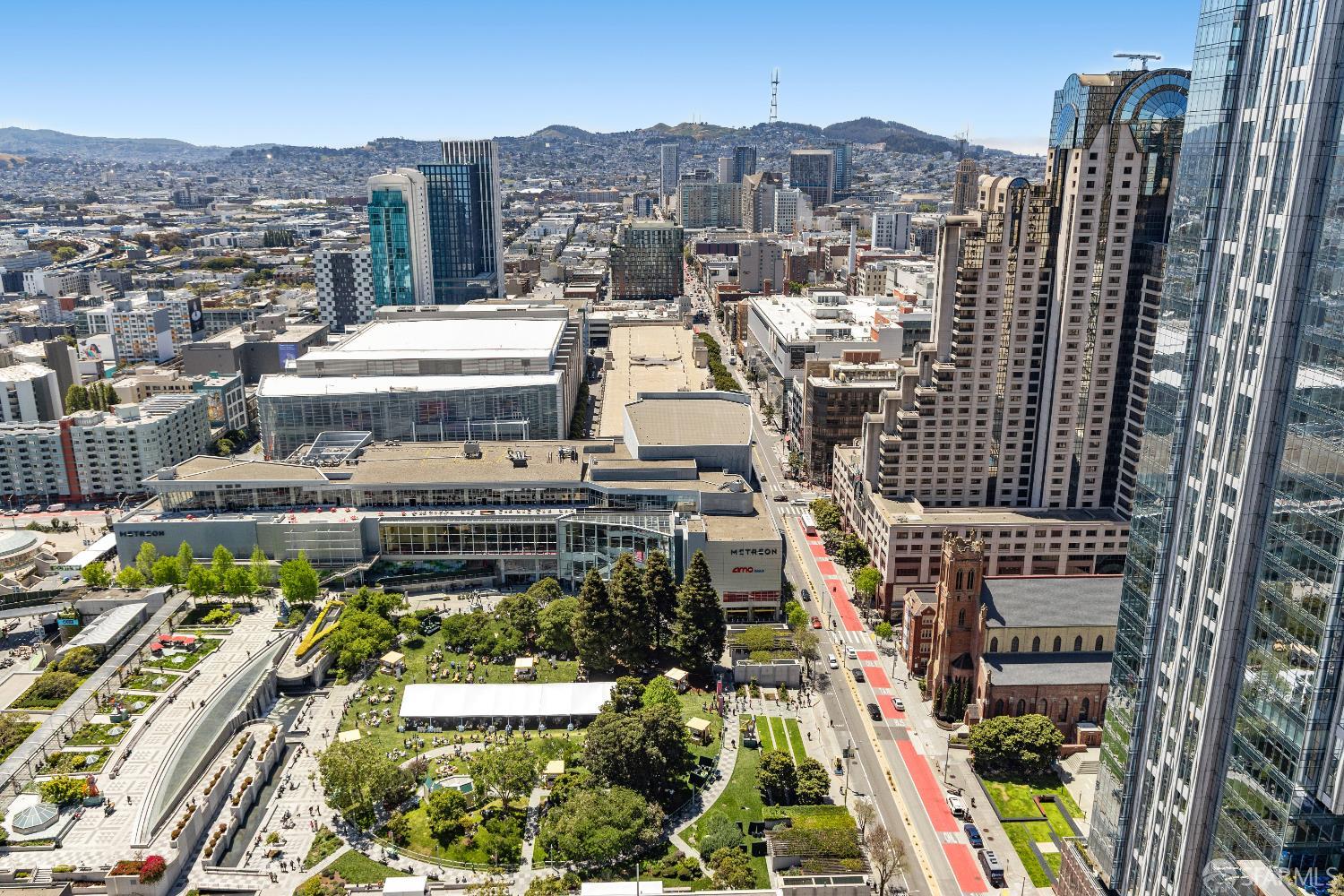 Photo #10: 425092670 Listing: Photo #10