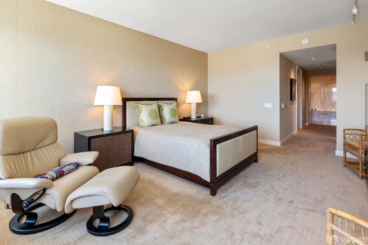 Photo #20: 425092670 Listing: Photo #20