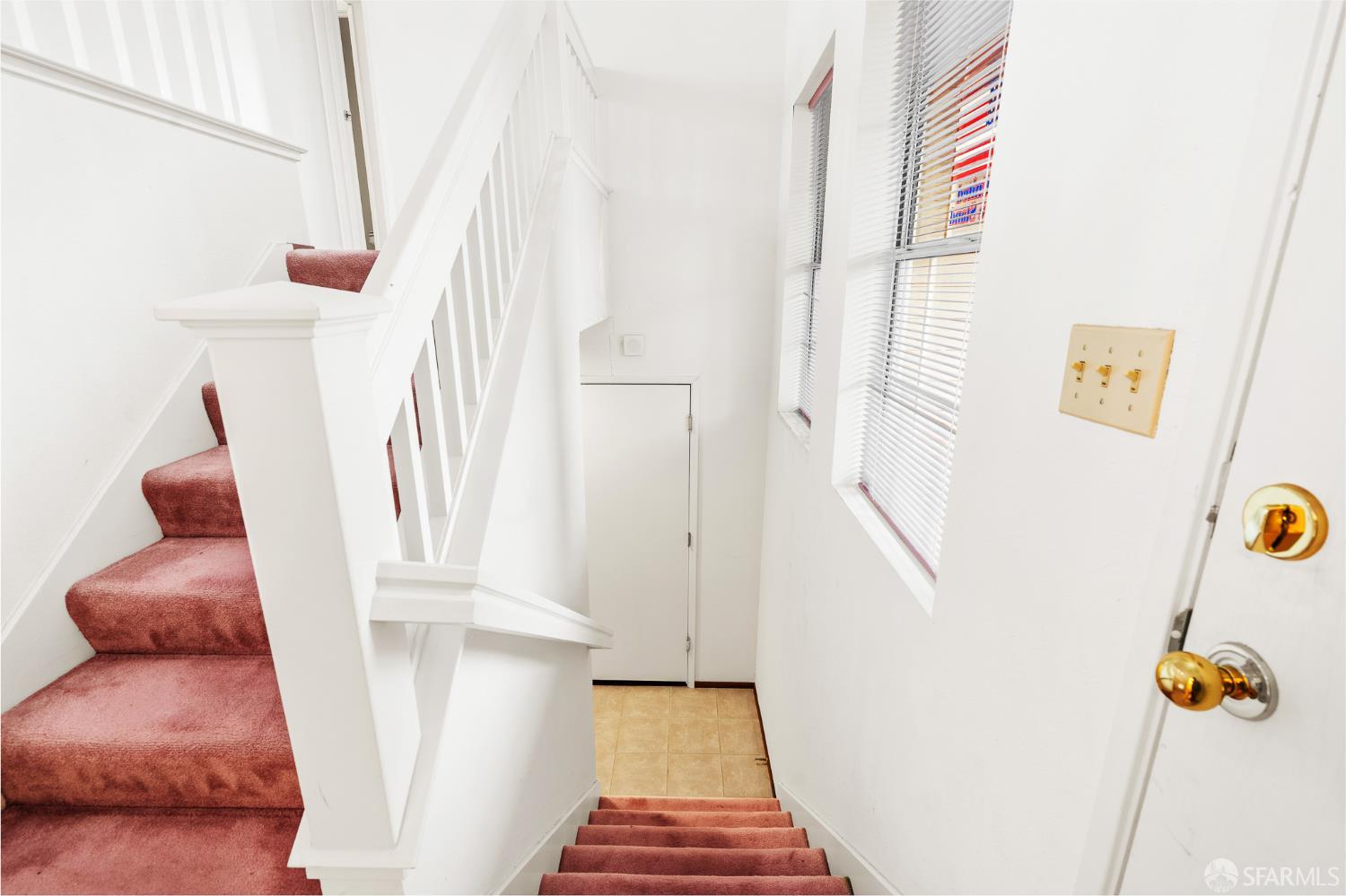 Detail Gallery Image 8 of 39 For 5160 Roundup Way, Antioch,  CA 94531 - 4 Beds | 2/1 Baths