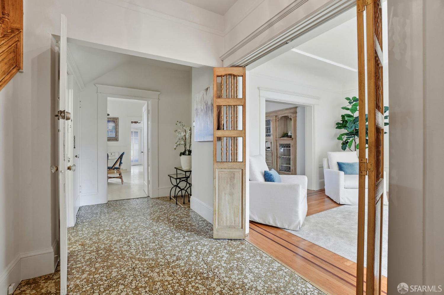 Detail Gallery Image 9 of 89 For 54 Norton St, San Francisco,  CA 94112 - 4 Beds | 1/1 Baths