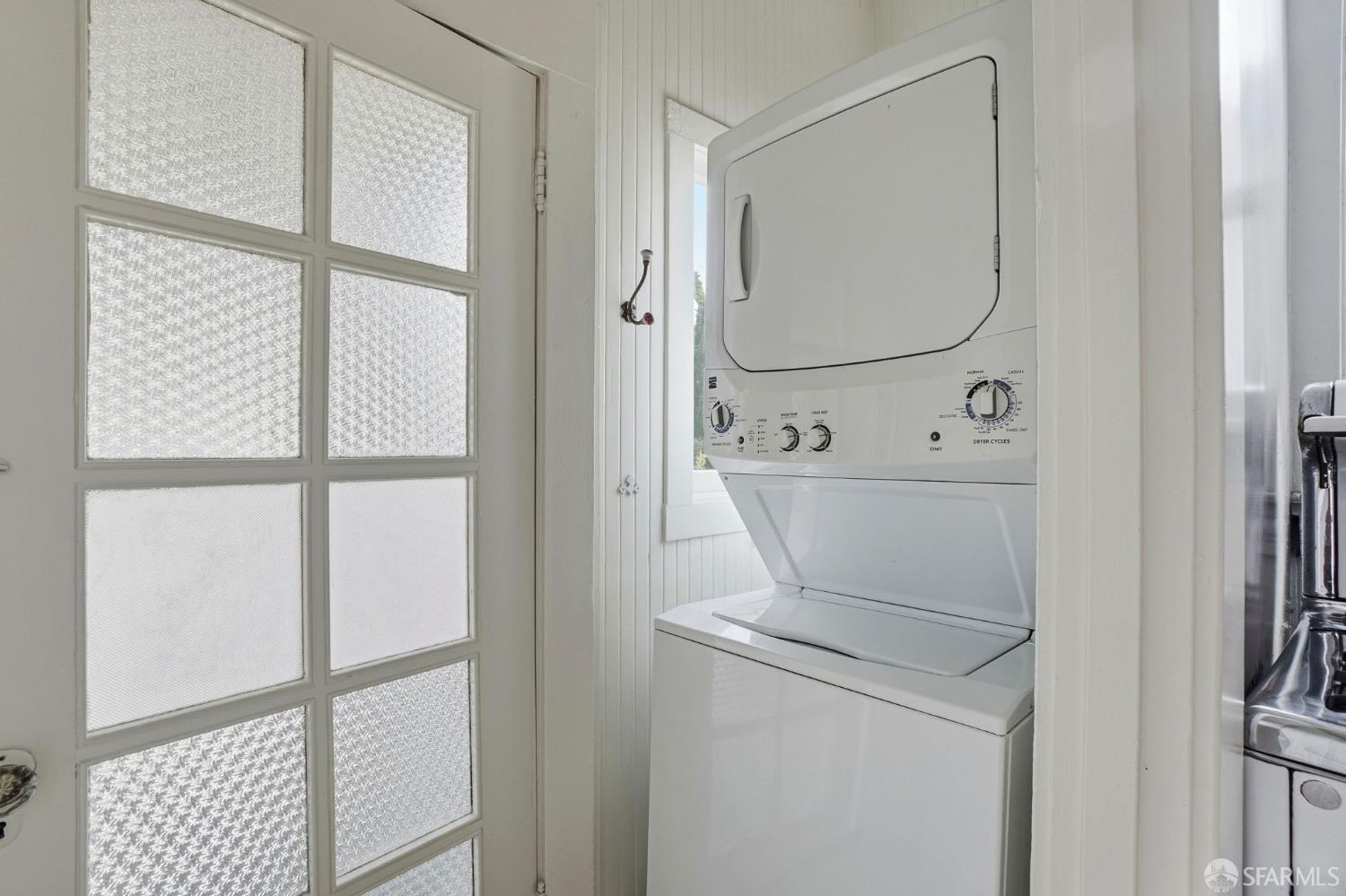 Detail Gallery Image 28 of 89 For 54 Norton St, San Francisco,  CA 94112 - 4 Beds | 1/1 Baths