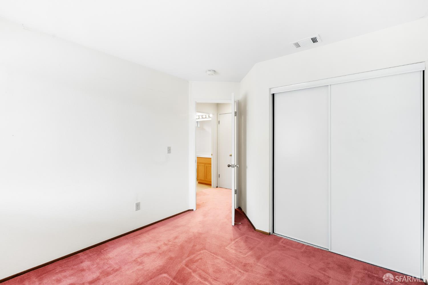 Detail Gallery Image 15 of 39 For 5160 Roundup Way, Antioch,  CA 94531 - 4 Beds | 2/1 Baths