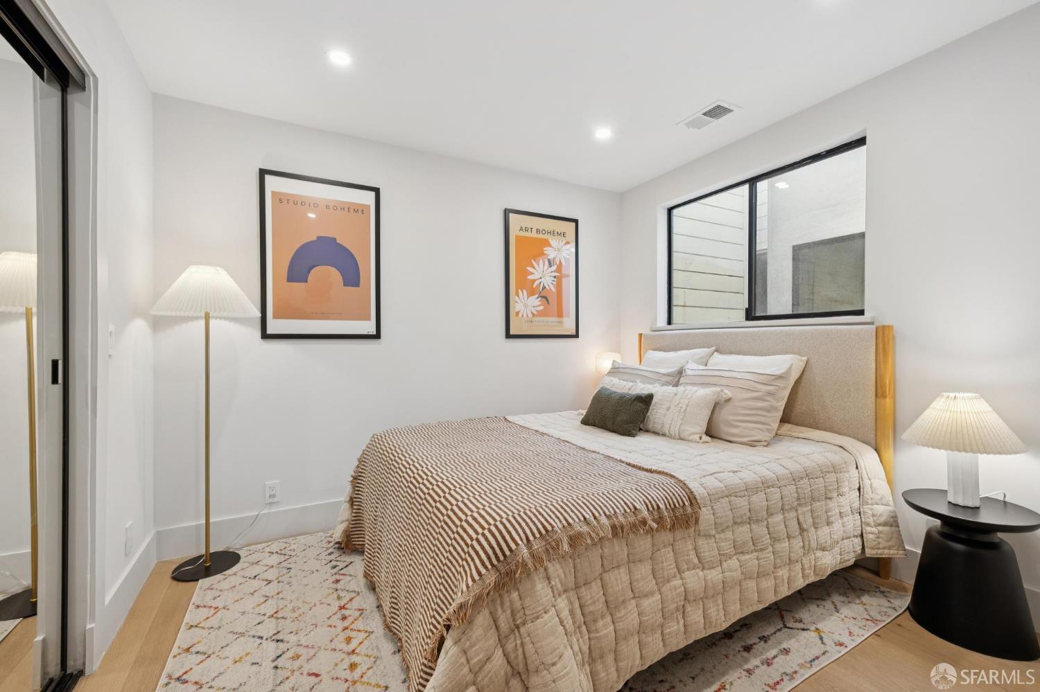 Detail Gallery Image 21 of 32 For 1371 Broadway St, San Francisco,  CA 94109 - 5 Beds | 3/1 Baths