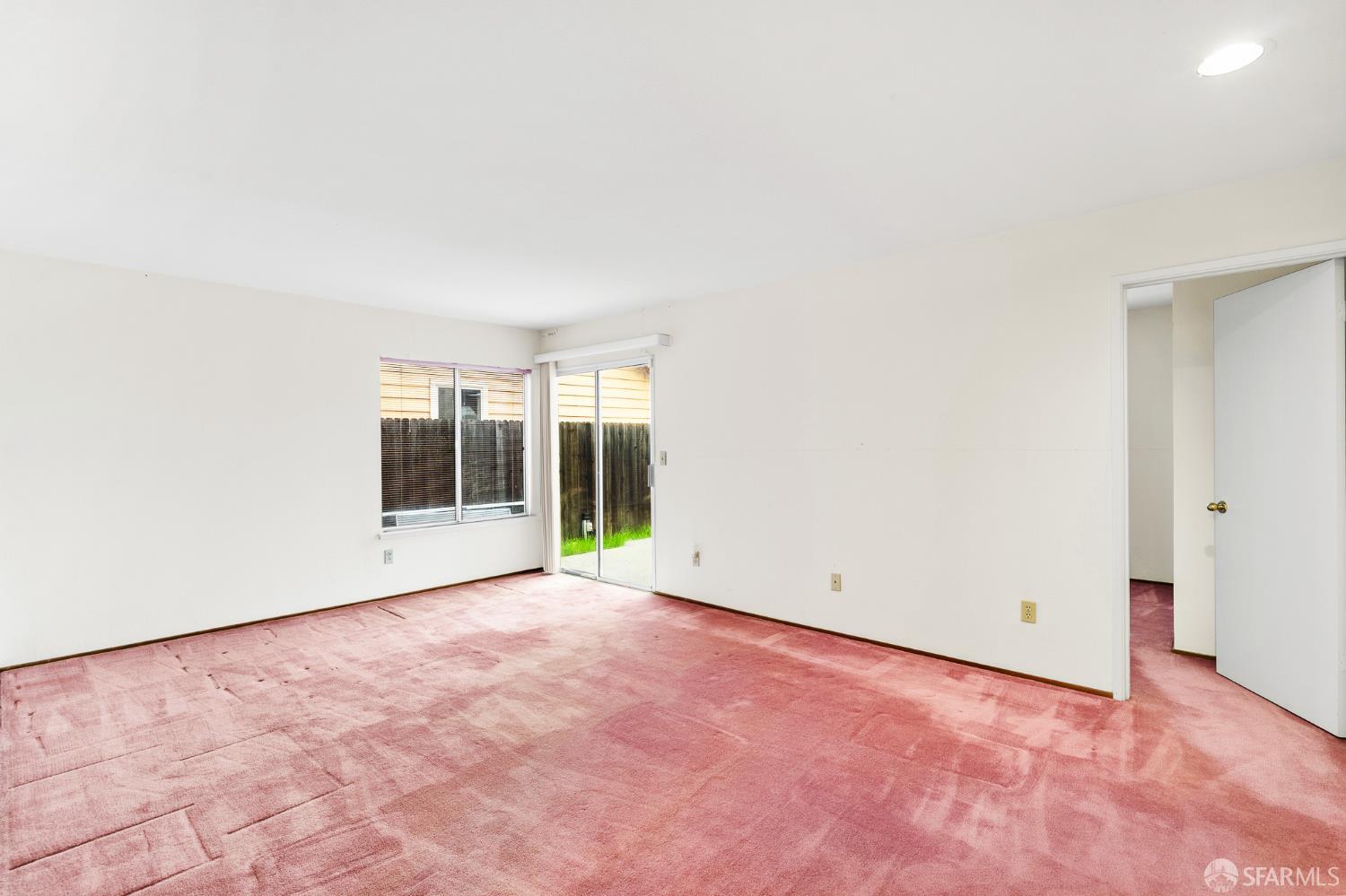 Detail Gallery Image 9 of 39 For 5160 Roundup Way, Antioch,  CA 94531 - 4 Beds | 2/1 Baths