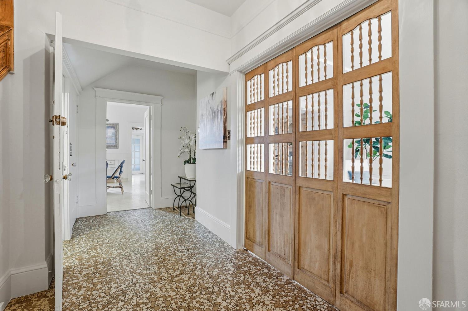 Detail Gallery Image 8 of 89 For 54 Norton St, San Francisco,  CA 94112 - 4 Beds | 1/1 Baths