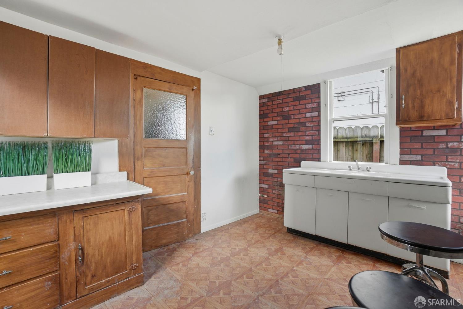 Detail Gallery Image 56 of 89 For 54 Norton St, San Francisco,  CA 94112 - 4 Beds | 1/1 Baths