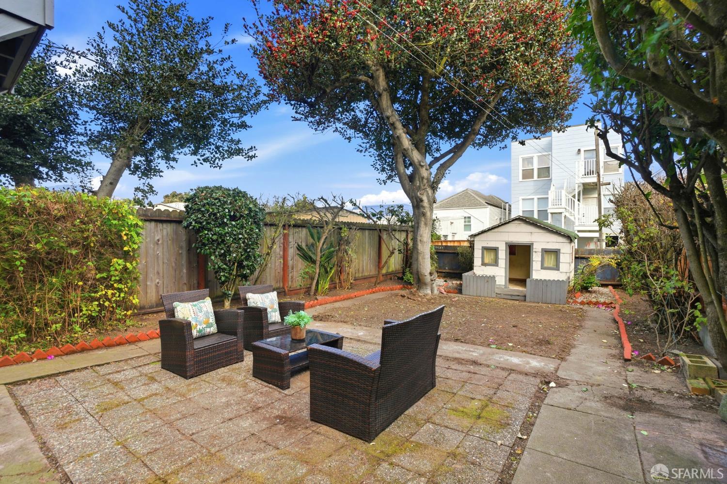 Detail Gallery Image 64 of 89 For 54 Norton St, San Francisco,  CA 94112 - 4 Beds | 1/1 Baths