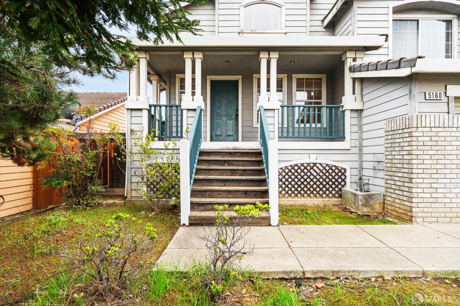 Detail Gallery Image 6 of 39 For 5160 Roundup Way, Antioch,  CA 94531 - 4 Beds | 2/1 Baths