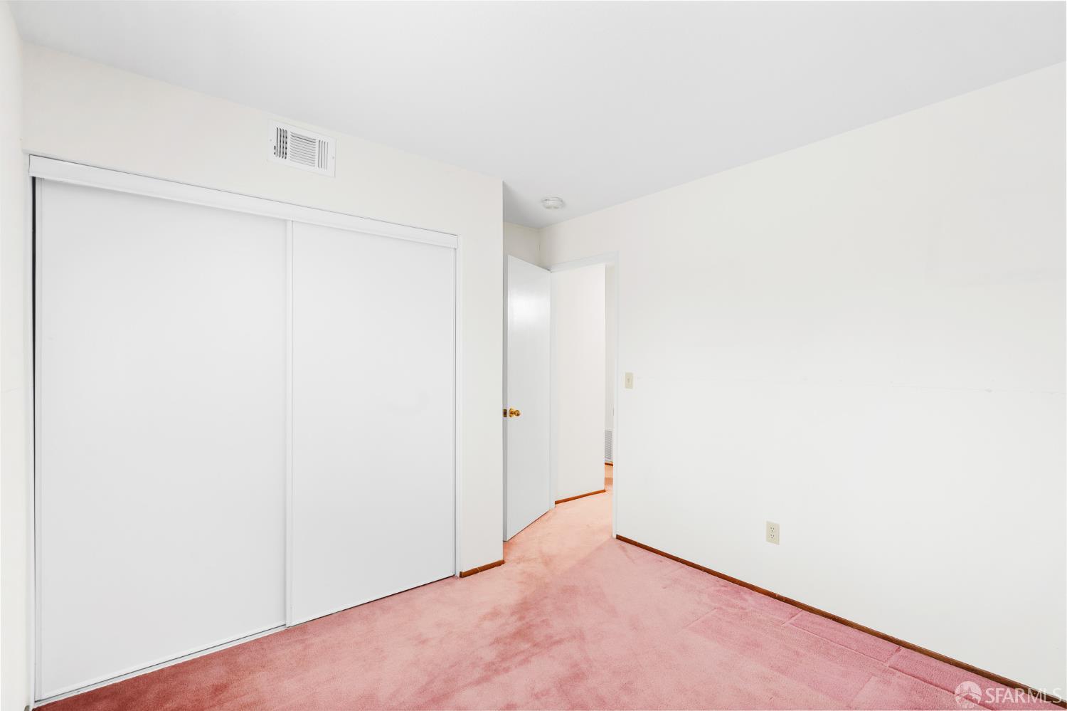 Detail Gallery Image 12 of 39 For 5160 Roundup Way, Antioch,  CA 94531 - 4 Beds | 2/1 Baths