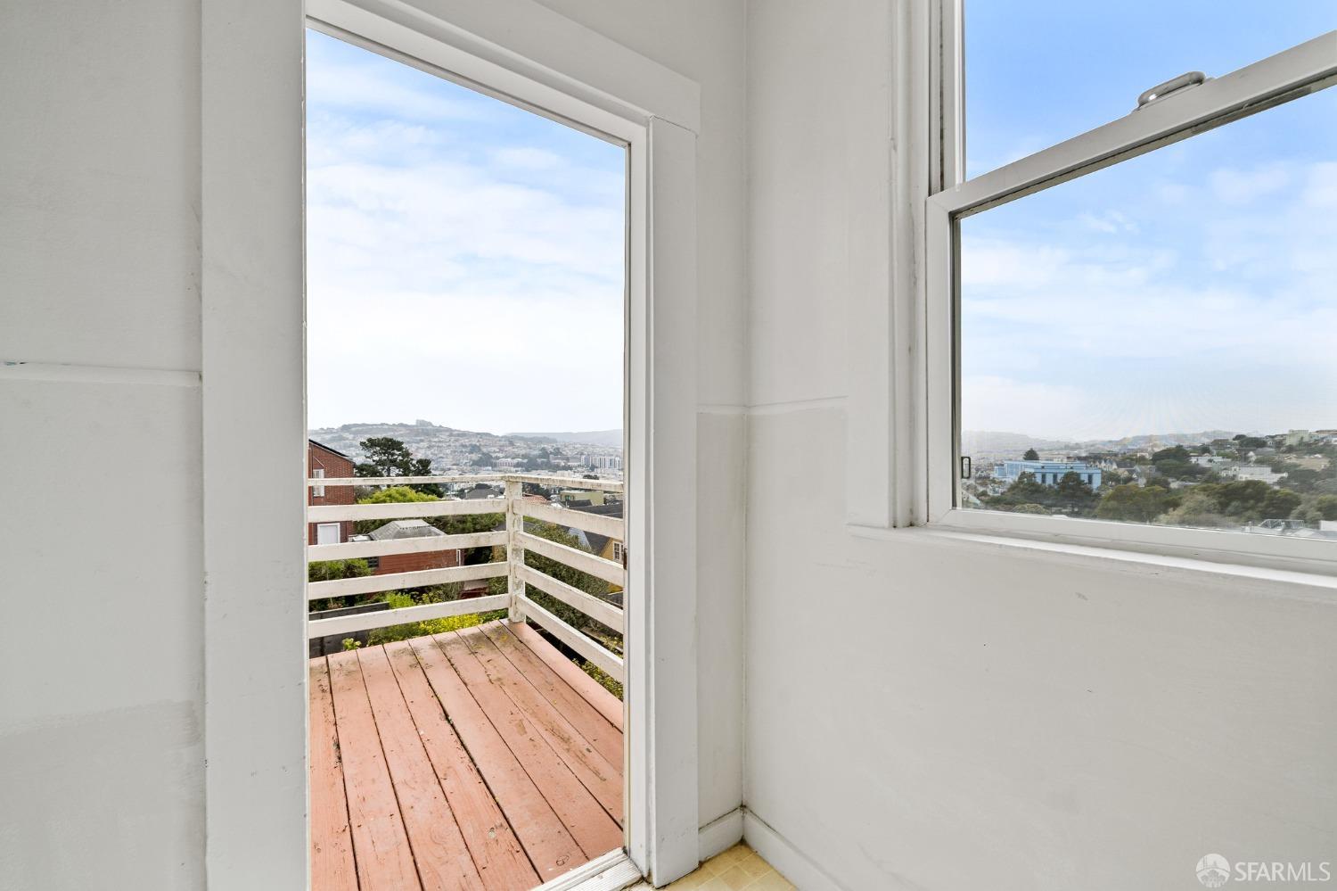 Detail Gallery Image 13 of 20 For 37 Sussex St, San Francisco,  CA 94131 - 3 Beds | 1 Baths