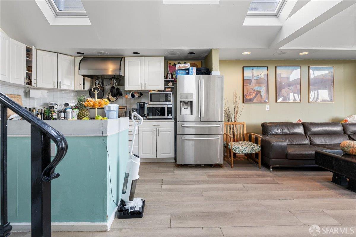 Detail Gallery Image 13 of 69 For 130 Ripley St, San Francisco,  CA 94110 - 2 Beds | 2 Baths