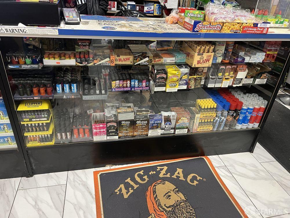 Detail Gallery Image 4 of 4 For 595 Ellis St, San Francisco,  CA 94109 - – Beds | – Baths