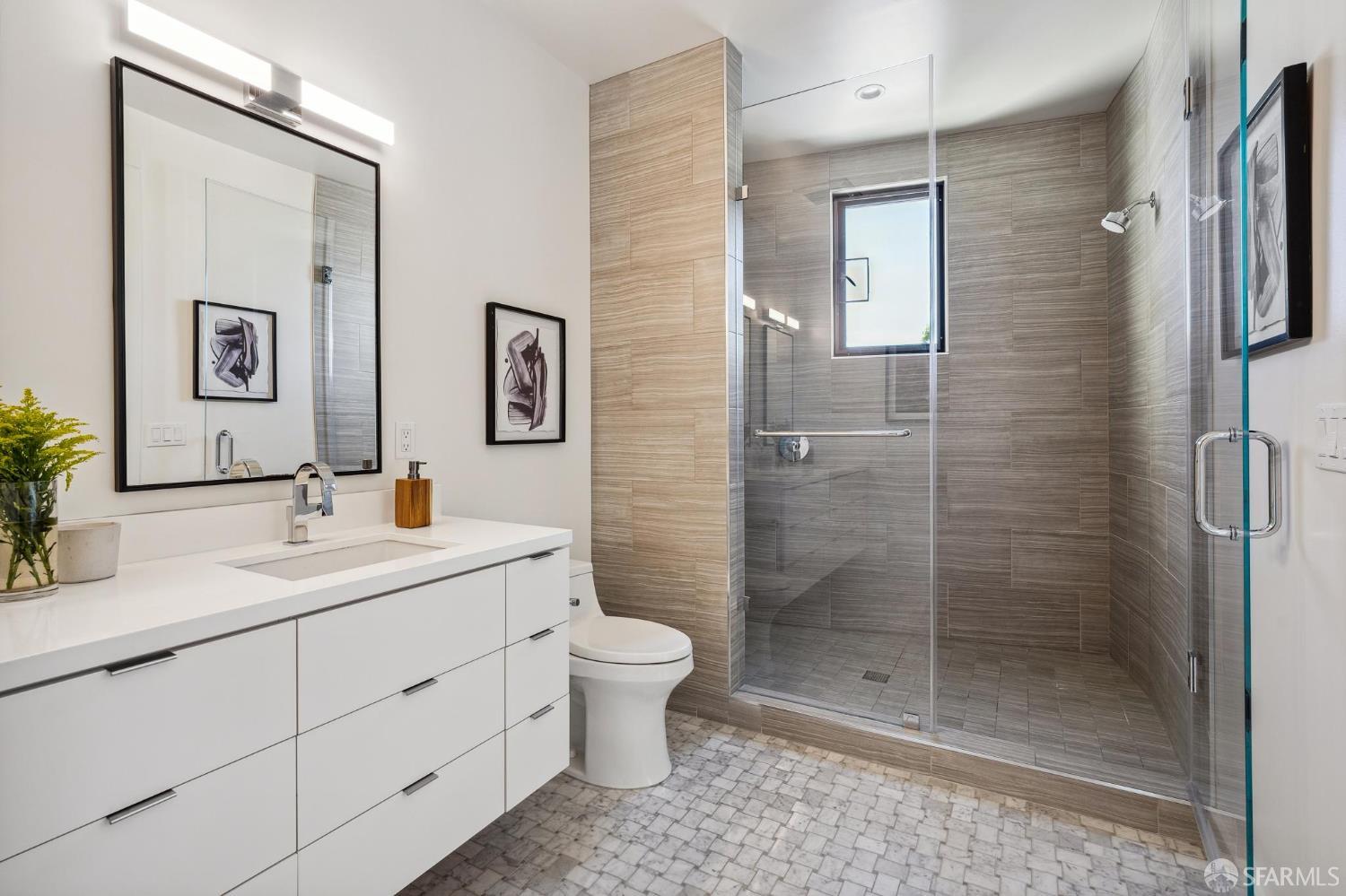 Detail Gallery Image 10 of 17 For 560 De Haro St, San Francisco,  CA 94107 - 3 Beds | 2/1 Baths