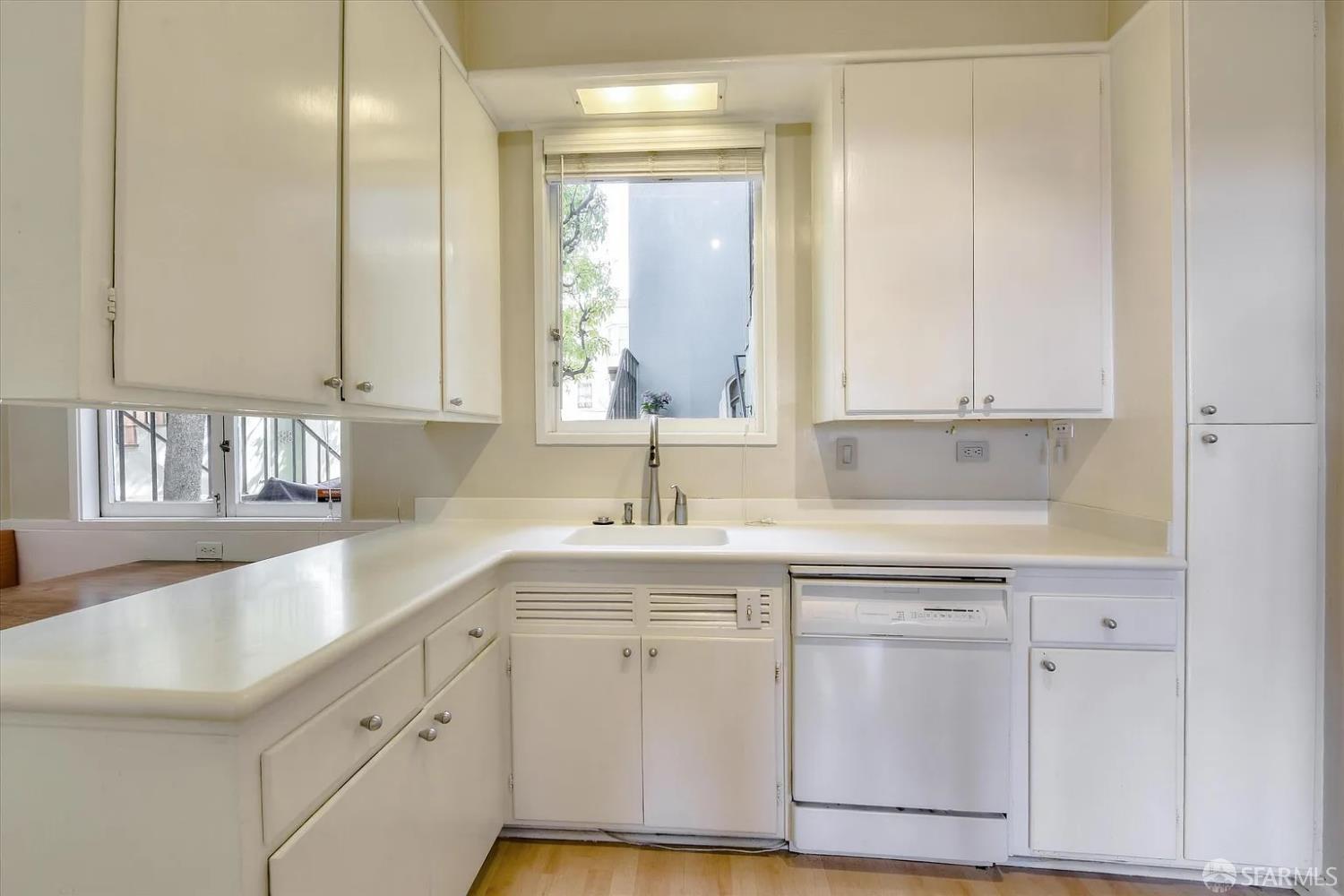 Detail Gallery Image 56 of 90 For 392 Chestnut St, San Francisco,  CA 94133 - – Beds | – Baths