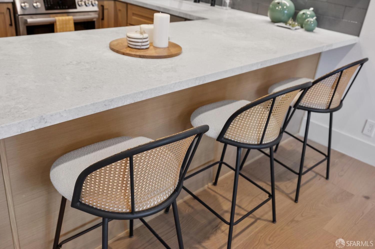 Detail Gallery Image 10 of 37 For 1371 Broadway St, San Francisco,  CA 94109 - – Beds | – Baths