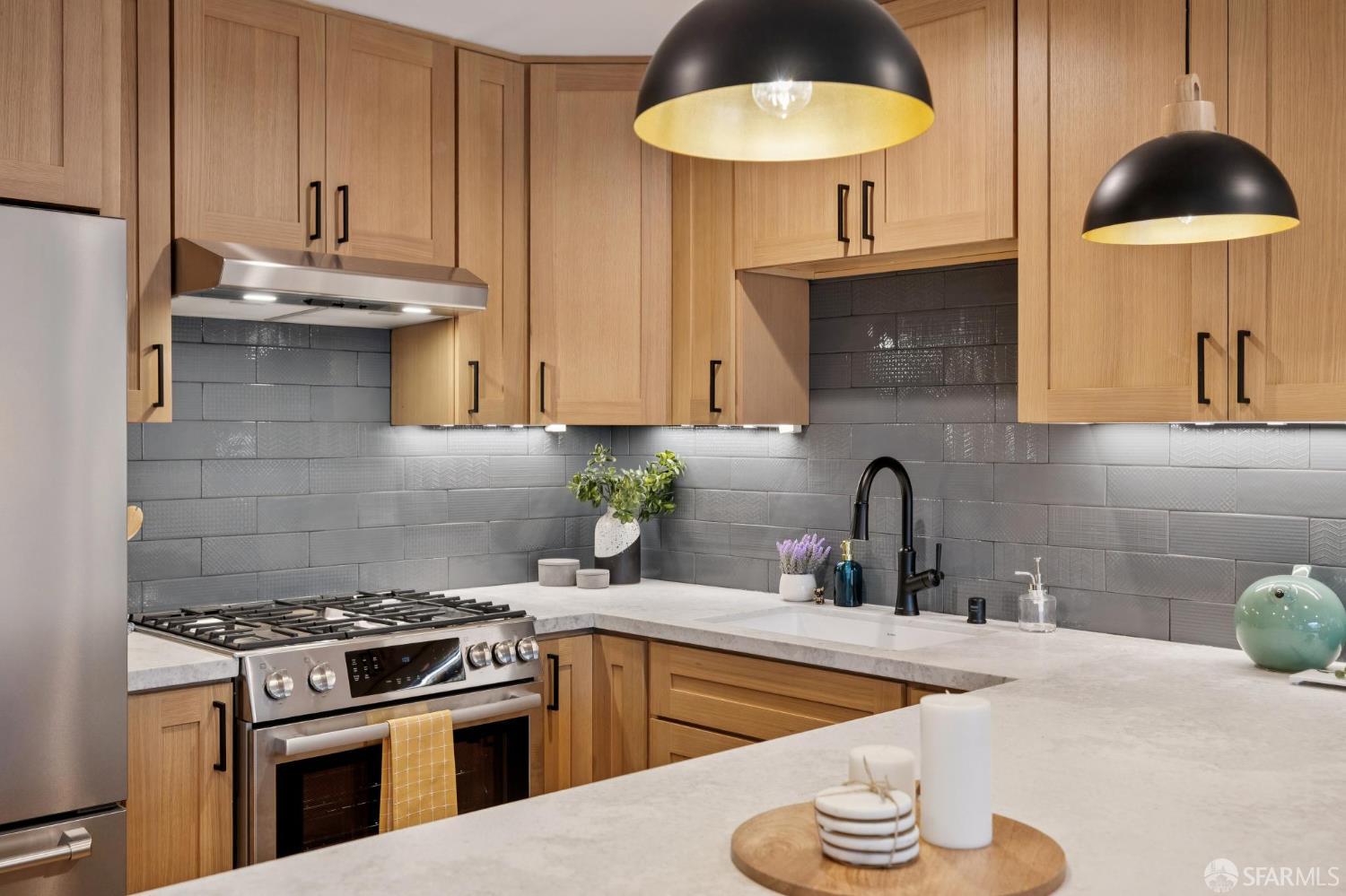 Detail Gallery Image 12 of 37 For 1371 Broadway St, San Francisco,  CA 94109 - – Beds | – Baths