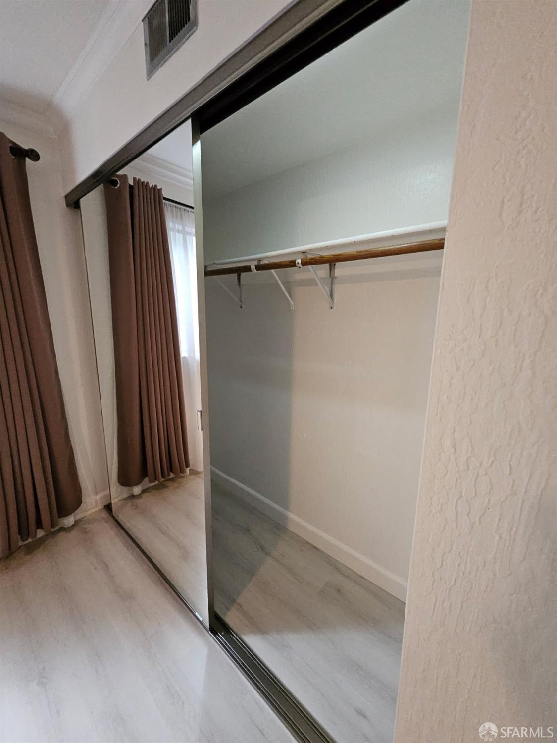 Detail Gallery Image 14 of 27 For 8763 Mountain Blvd #14,  Oakland,  CA 94605 - 2 Beds | 2 Baths