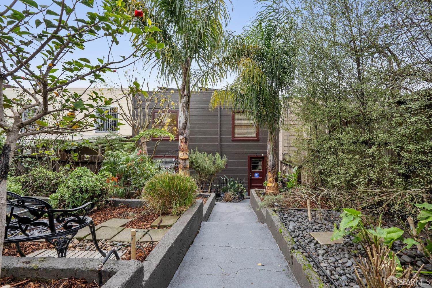 Detail Gallery Image 28 of 38 For 2144 Bayshore Blvd, San Francisco,  CA 94134 - 2 Beds | 1 Baths