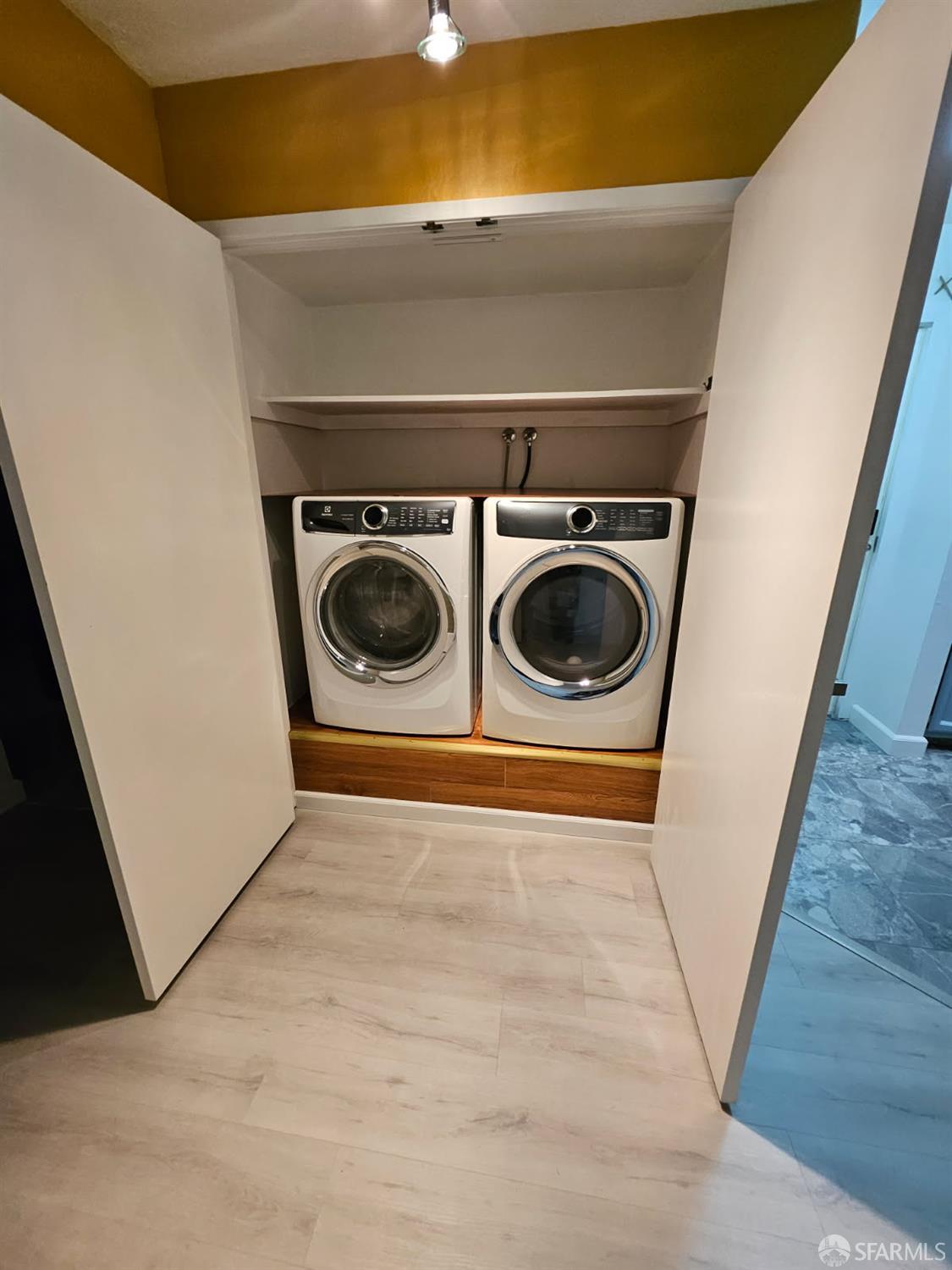 Detail Gallery Image 9 of 27 For 8763 Mountain Blvd #14,  Oakland,  CA 94605 - 2 Beds | 2 Baths