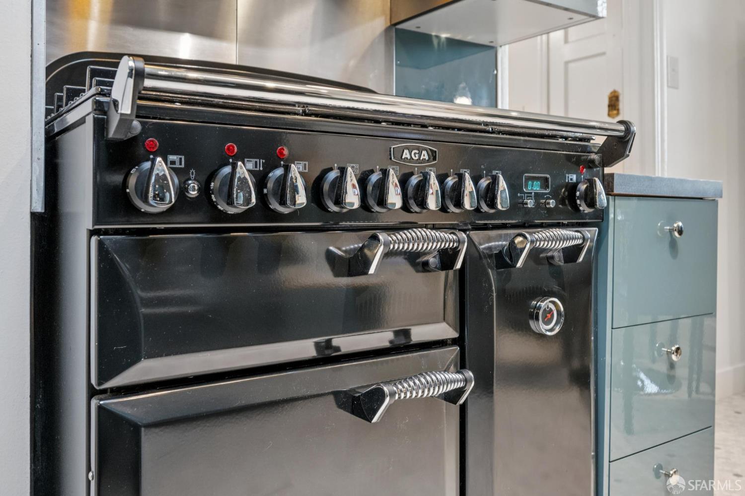 Detail Gallery Image 12 of 38 For 2144 Bayshore Blvd, San Francisco,  CA 94134 - 2 Beds | 1 Baths