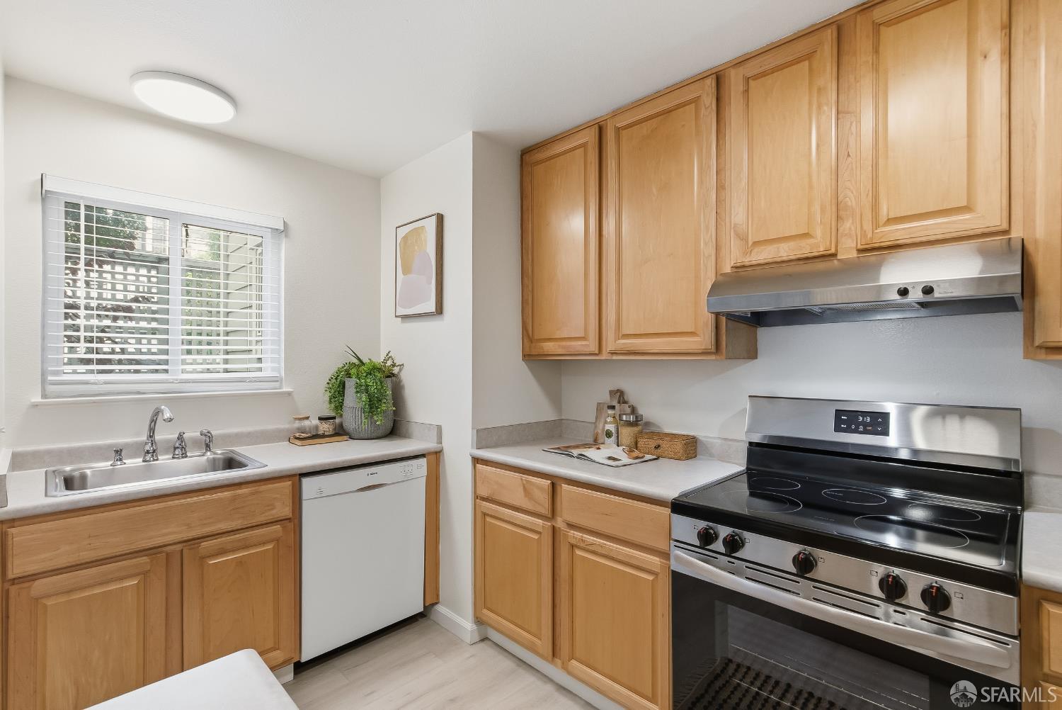 Detail Gallery Image 9 of 33 For 1218 Rhode Island St #5,  San Francisco,  CA 94107 - 3 Beds | 2 Baths