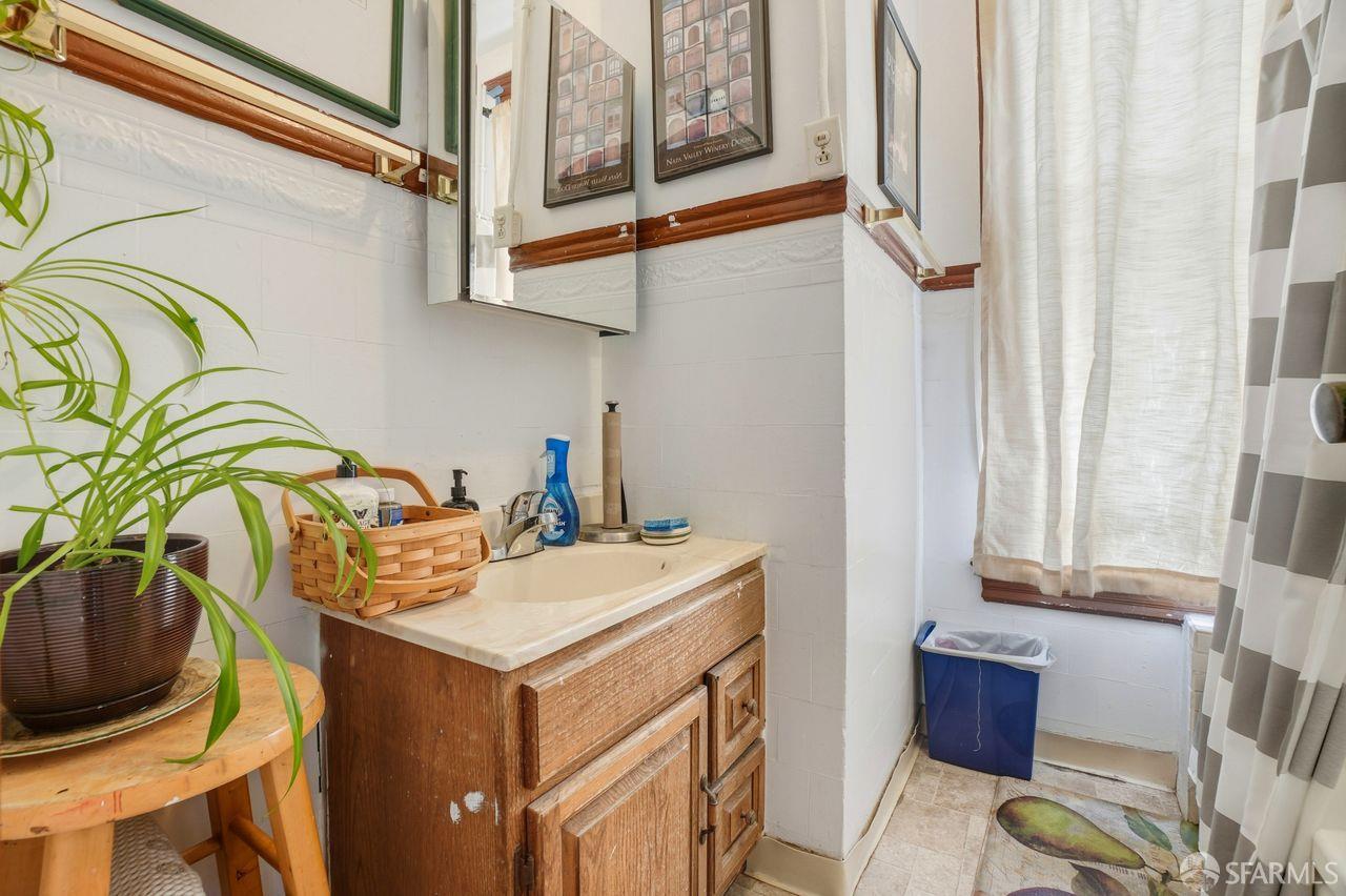 Detail Gallery Image 18 of 25 For 1945 Pierce St, San Francisco,  CA 94115 - – Beds | – Baths