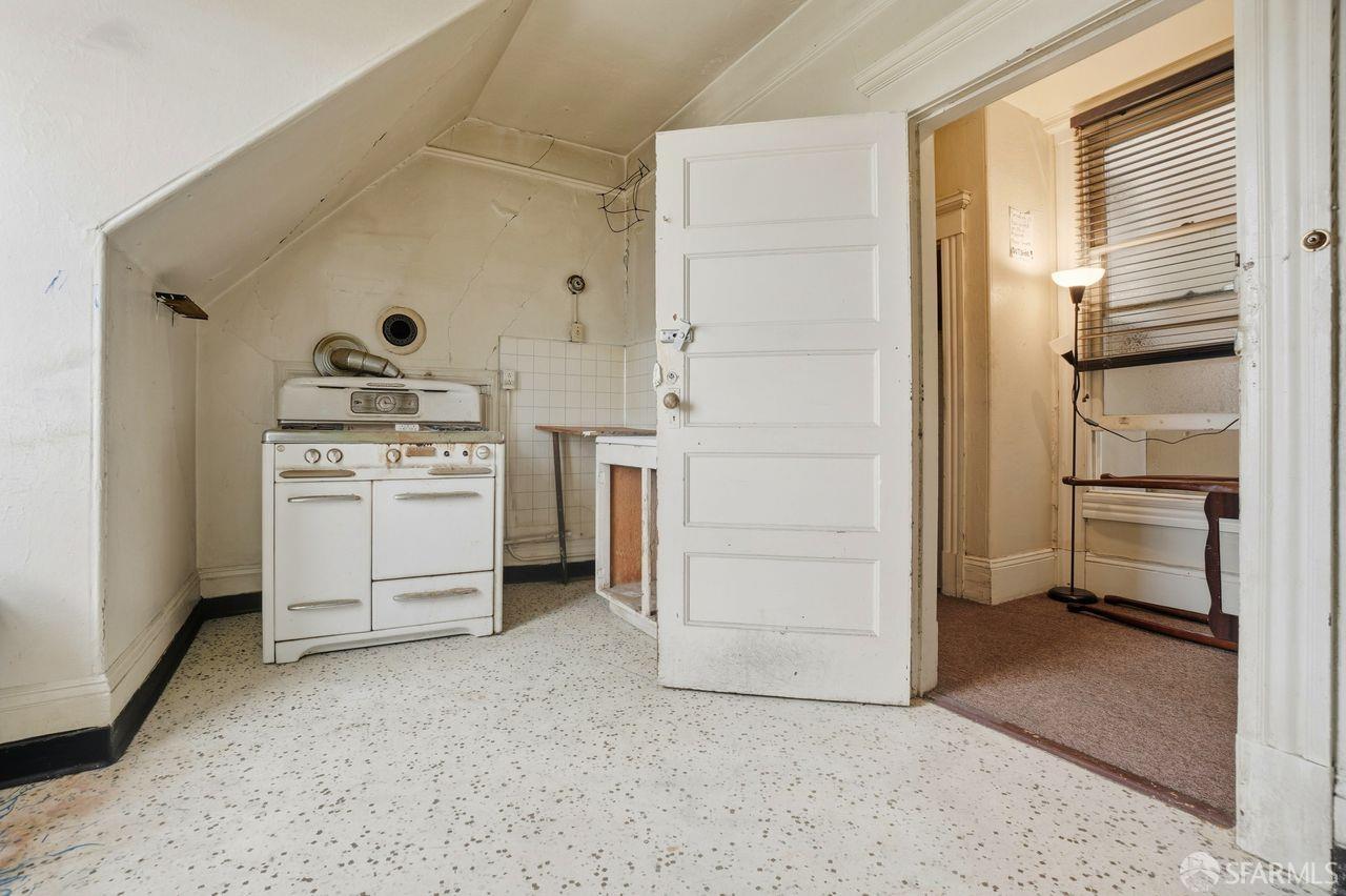 Detail Gallery Image 16 of 25 For 1945 Pierce St, San Francisco,  CA 94115 - – Beds | – Baths