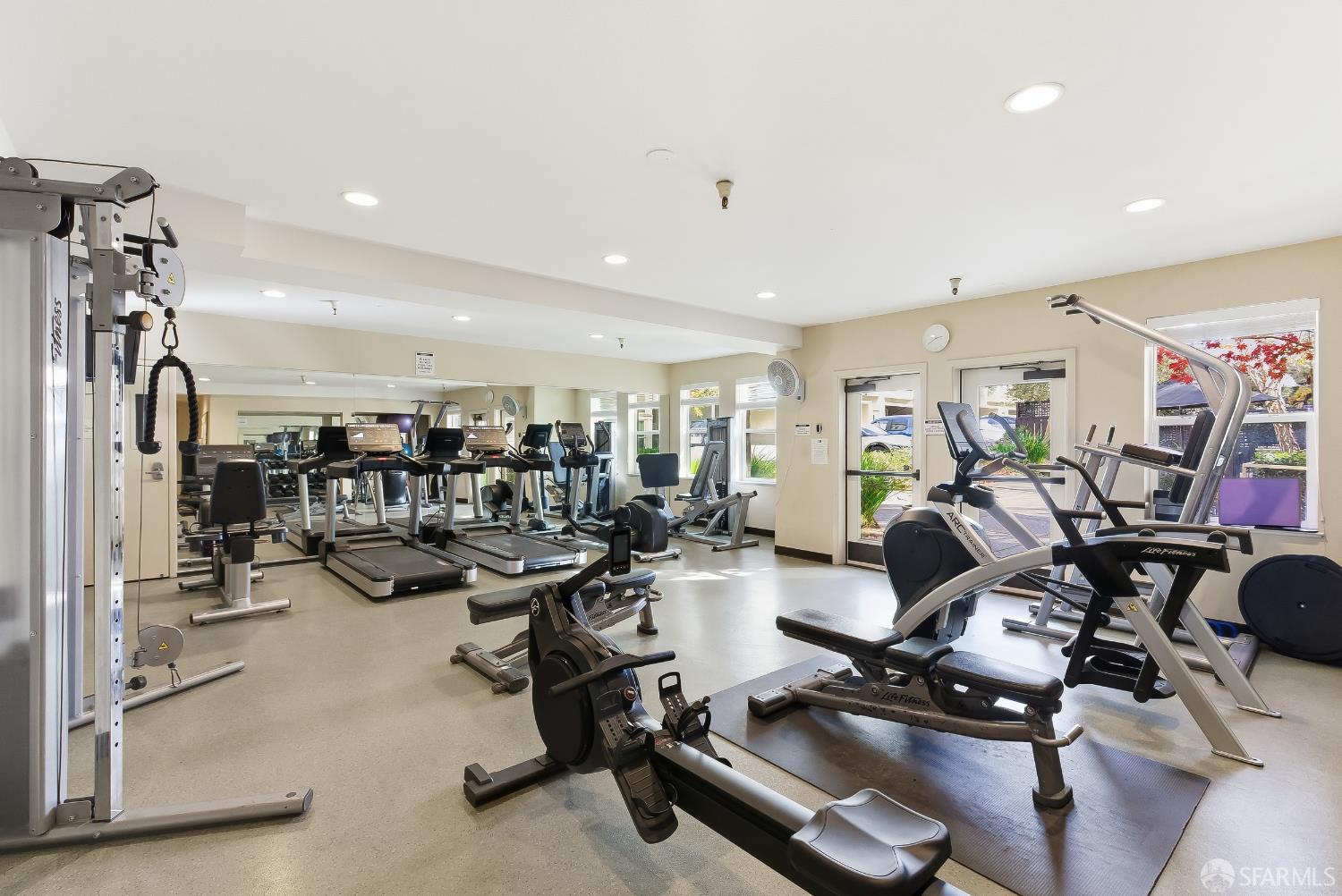 Detail Gallery Image 28 of 33 For 1218 Rhode Island St #5,  San Francisco,  CA 94107 - 3 Beds | 2 Baths