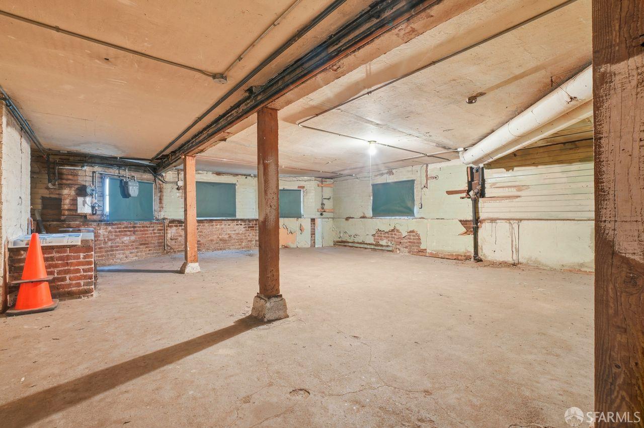 Detail Gallery Image 22 of 25 For 1945 Pierce St, San Francisco,  CA 94115 - – Beds | – Baths