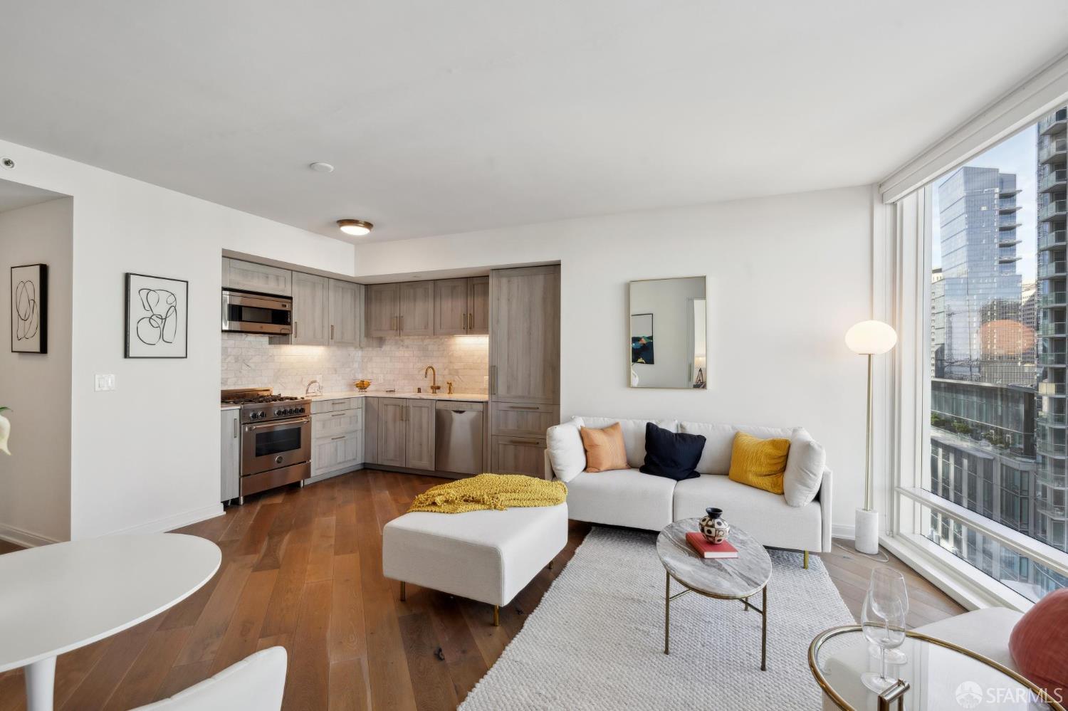 Detail Gallery Image 4 of 32 For 401 Harrison St 13d,  San Francisco,  CA 94105 - 1 Beds | 1 Baths