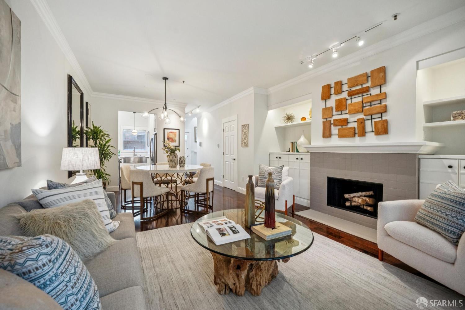 Detail Gallery Image 14 of 55 For 36 Beideman St, San Francisco,  CA 94115 - 2 Beds | 1/1 Baths