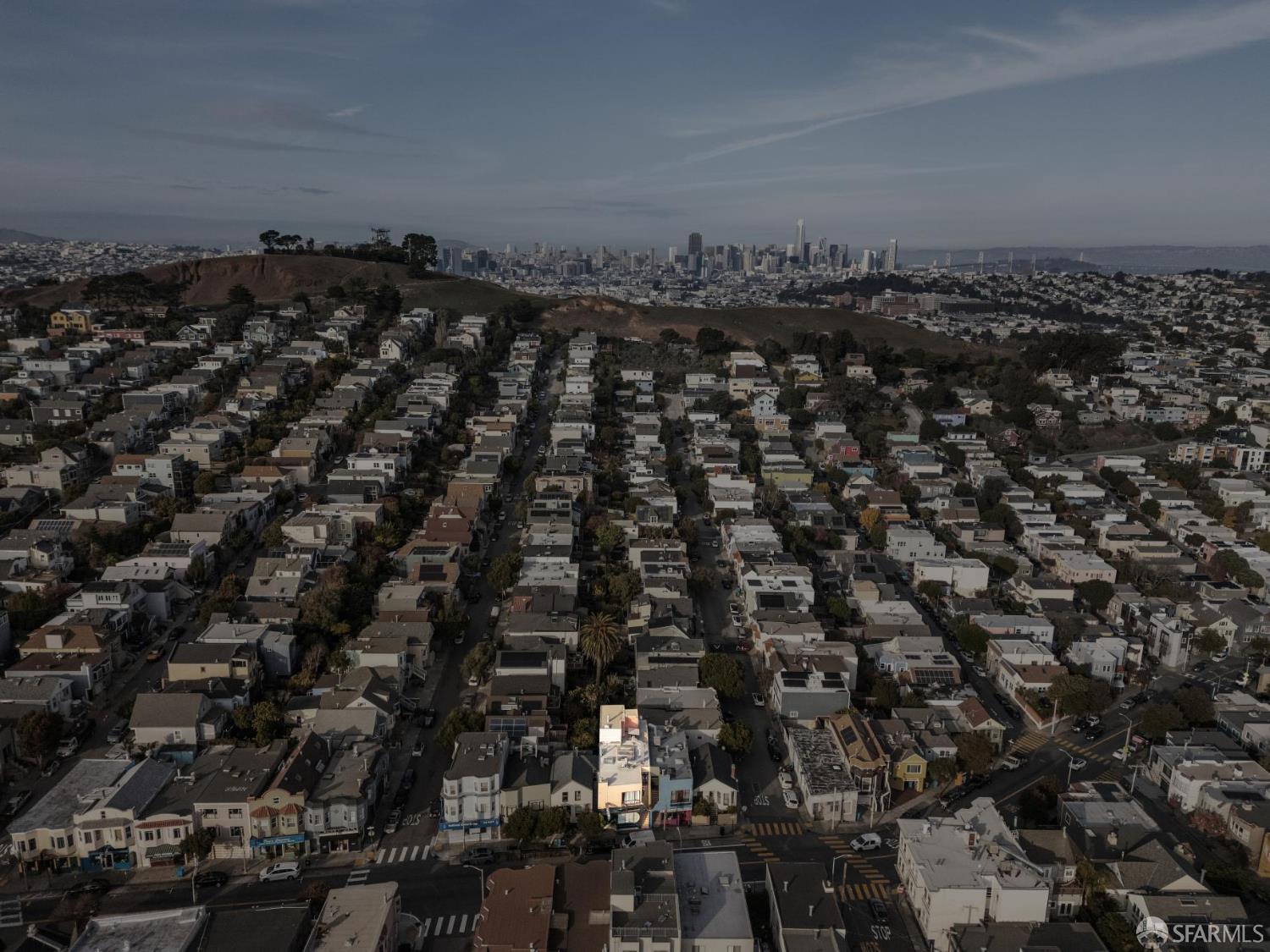 Detail Gallery Image 16 of 27 For 919 Cortland Ave, San Francisco,  CA 94110 - – Beds | – Baths