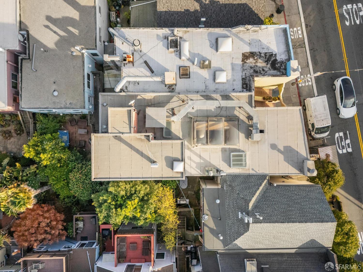 Detail Gallery Image 18 of 27 For 919 Cortland Ave, San Francisco,  CA 94110 - – Beds | – Baths